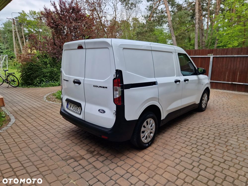 Ford Transit Courier - 4