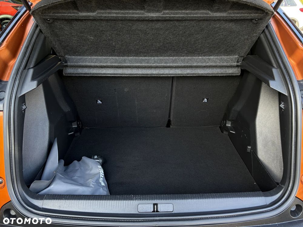 Peugeot 2008 1.5 BlueHDi Allure Pack S&S EAT8 - 35