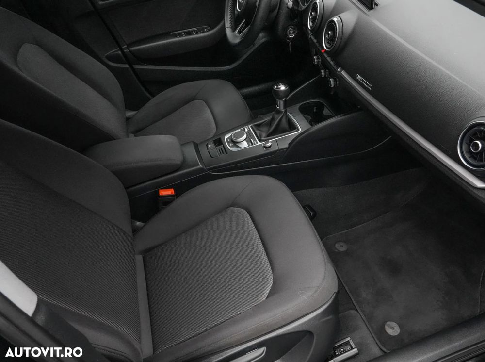 Audi A3 ack 1.0 30 TFSI Design - 13