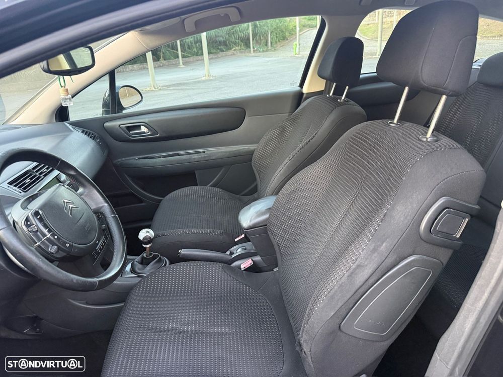 Citroën C4 1.6 HDi 110 VTR Pack - 8