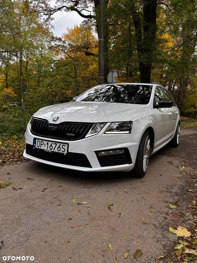 Skoda Octavia 2.0 TDI DSG RS - 5