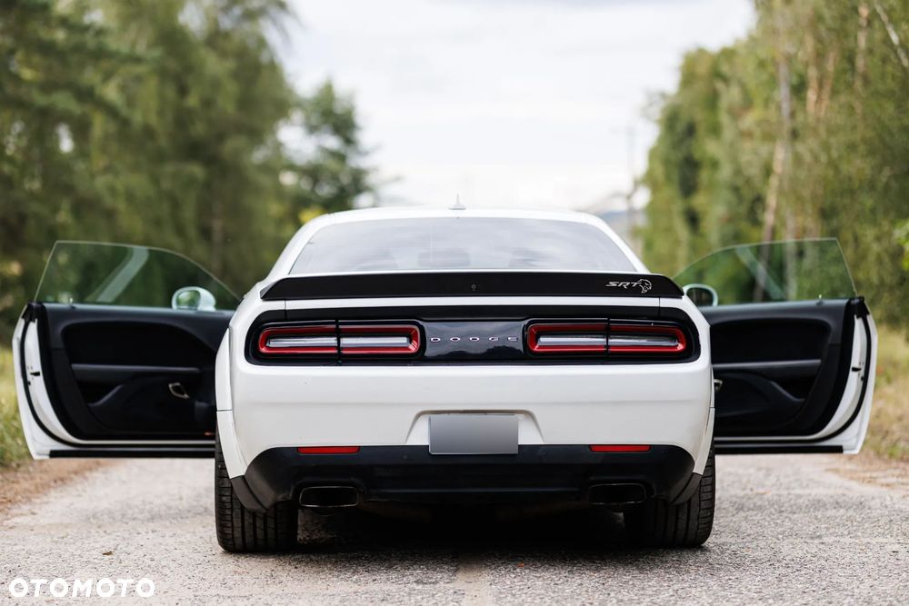 Dodge Challenger 6.2 Hellcat Widebody - 5