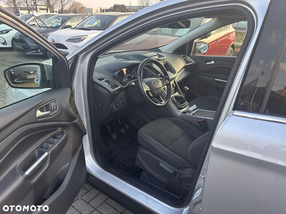 Ford Kuga 1.5 EcoBoost FWD Edition ASS MMT6 - 17