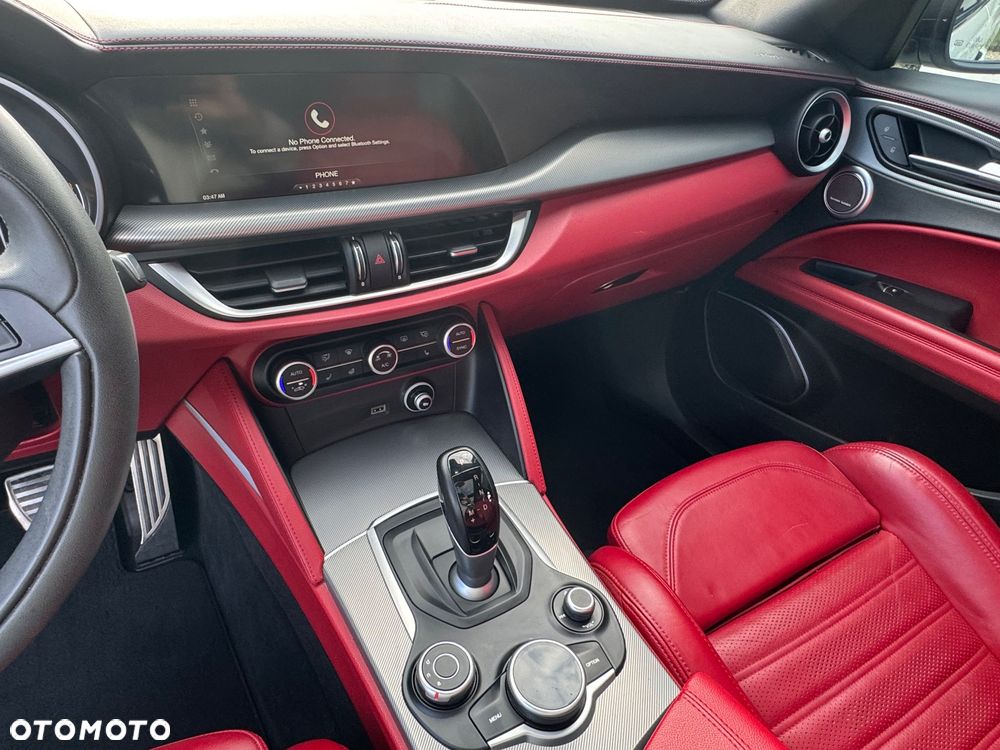 Alfa Romeo Stelvio - 26