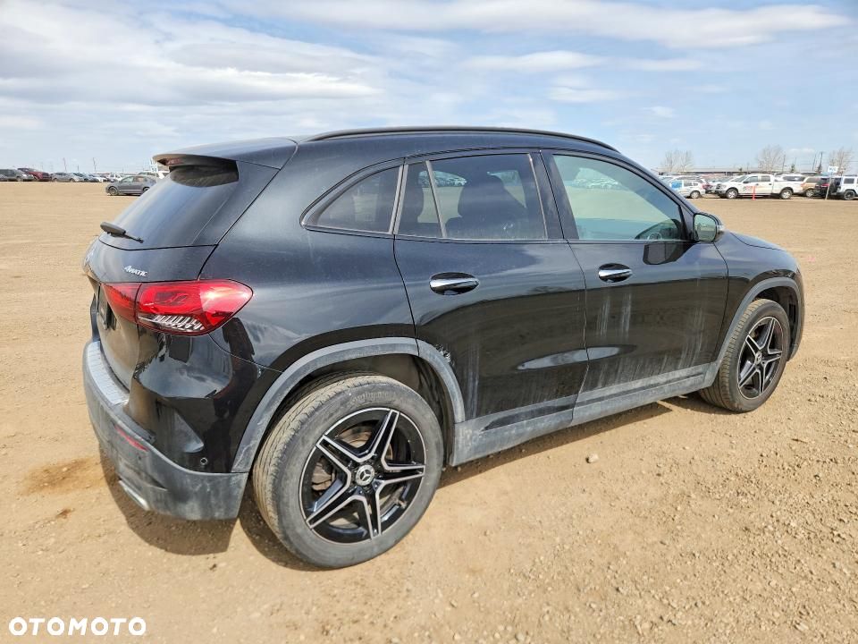 Mercedes-Benz GLA 250 4-Matic AMG Line - 2