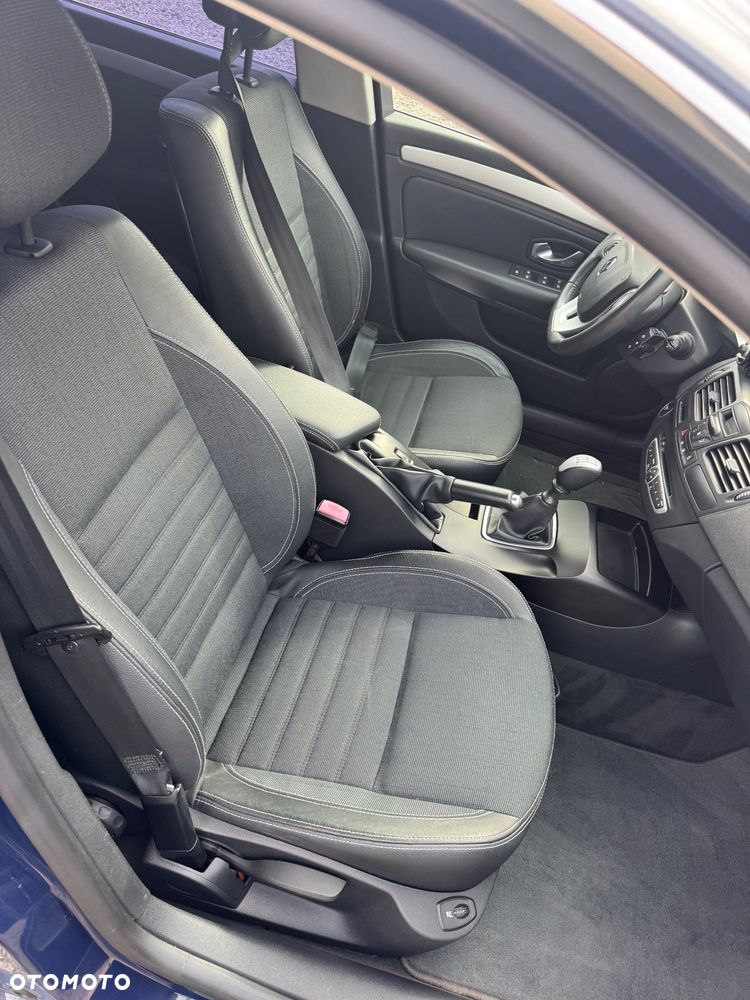 Renault Laguna dCi 150 FAP Dynamique - 14