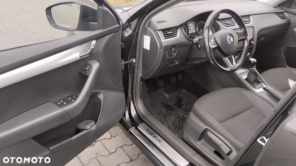 Skoda Octavia 2.0 TDI SCR Ambition - 8