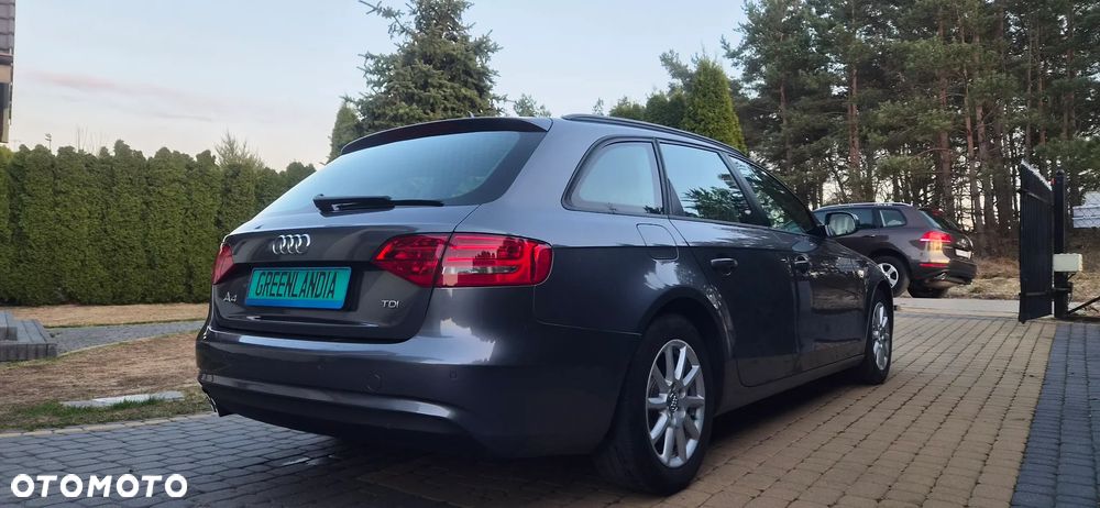 Audi A4 Avant 2.0 TDI DPF Attraction - 4