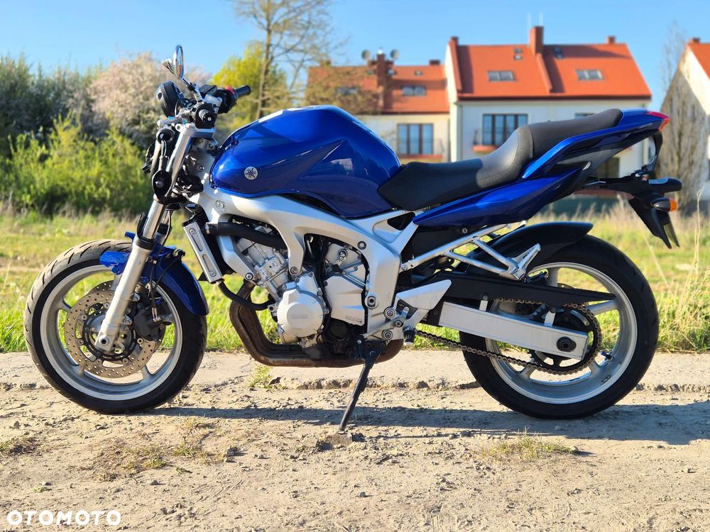 Yamaha FZ6 - 8