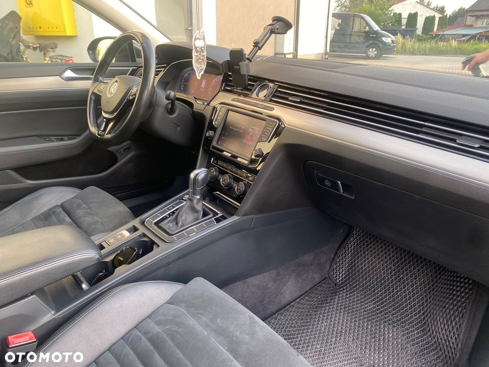 Volkswagen Passat 2.0 TDI BMT Highline DSG - 12