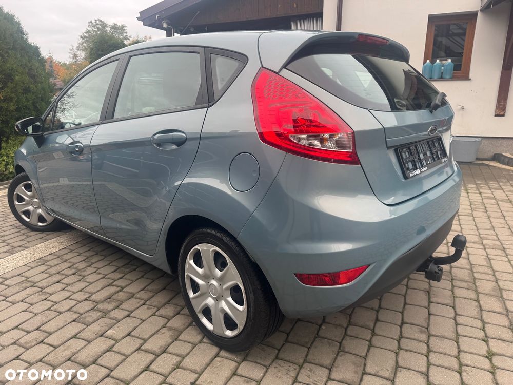 Ford Fiesta 1.25 Celebration - 3