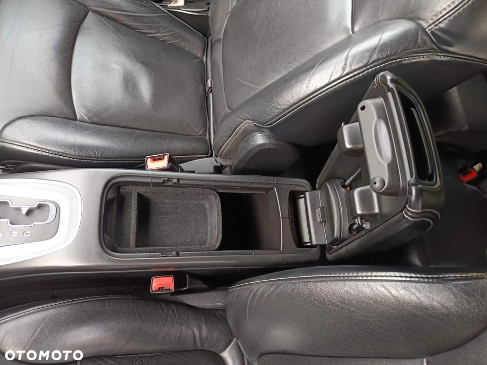 Fiat Freemont 2.0 Multijet Urban AWD - 23