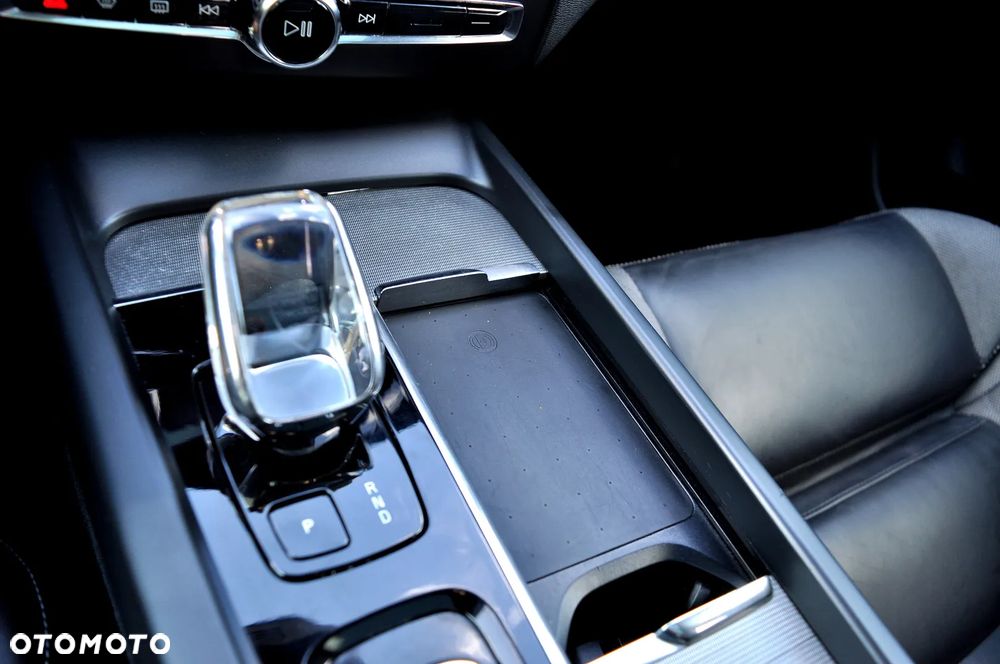 Volvo XC 60 T6 AWD Plug-In Hybrid Inscription - 33