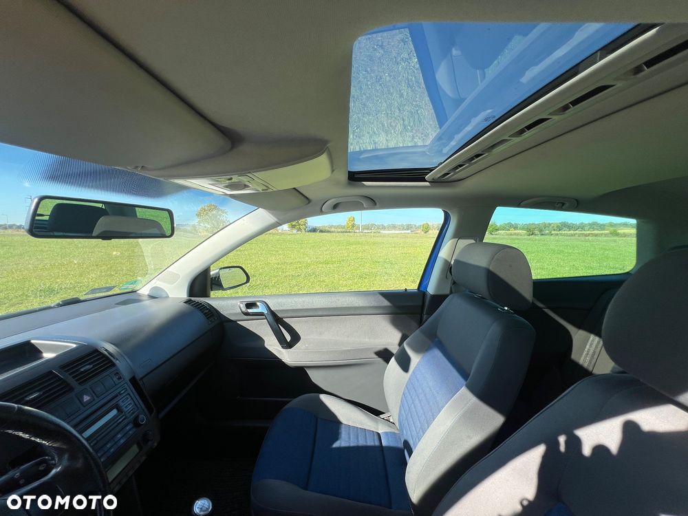 Volkswagen Polo - 11