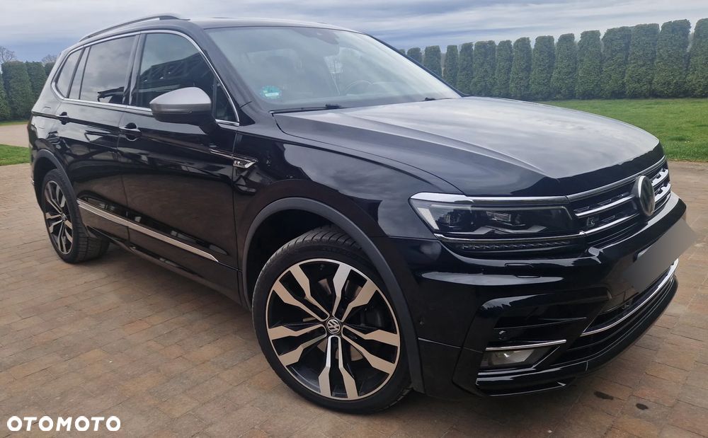 Volkswagen Tiguan - 1