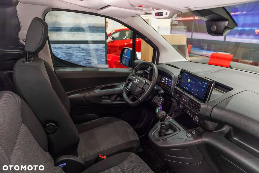 Toyota PROACE CITY - 31