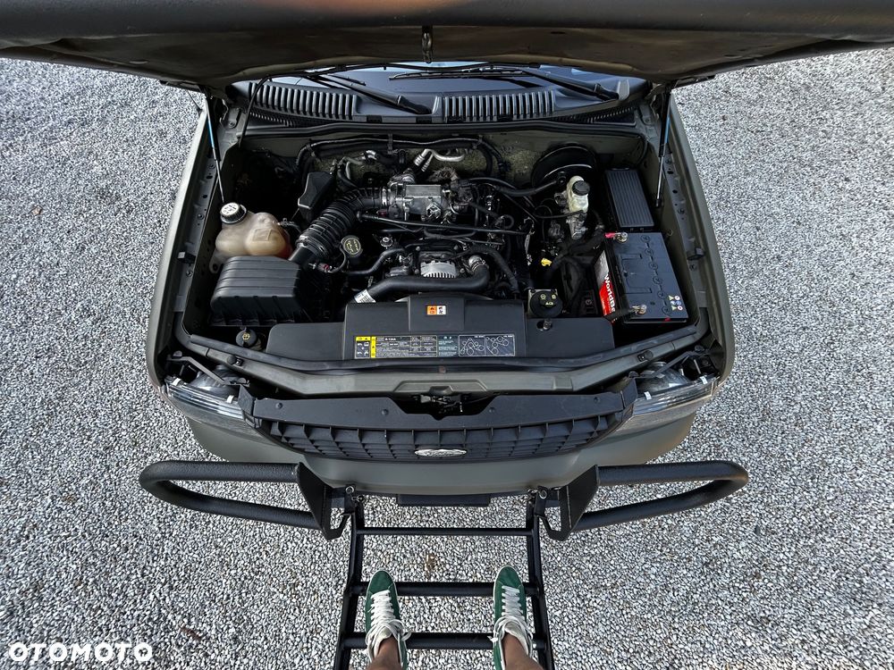 Ford Explorer 4.6 - 19