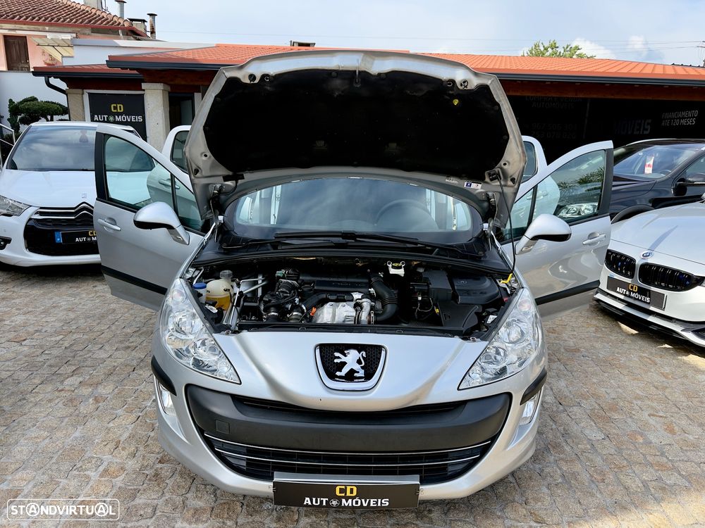 Peugeot 308 1.6 HDi Executive - 31