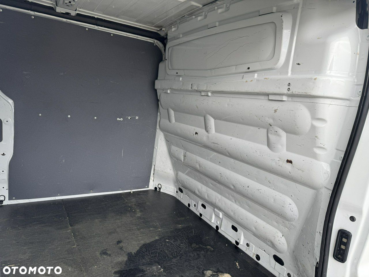 Opel Vivaro - 15