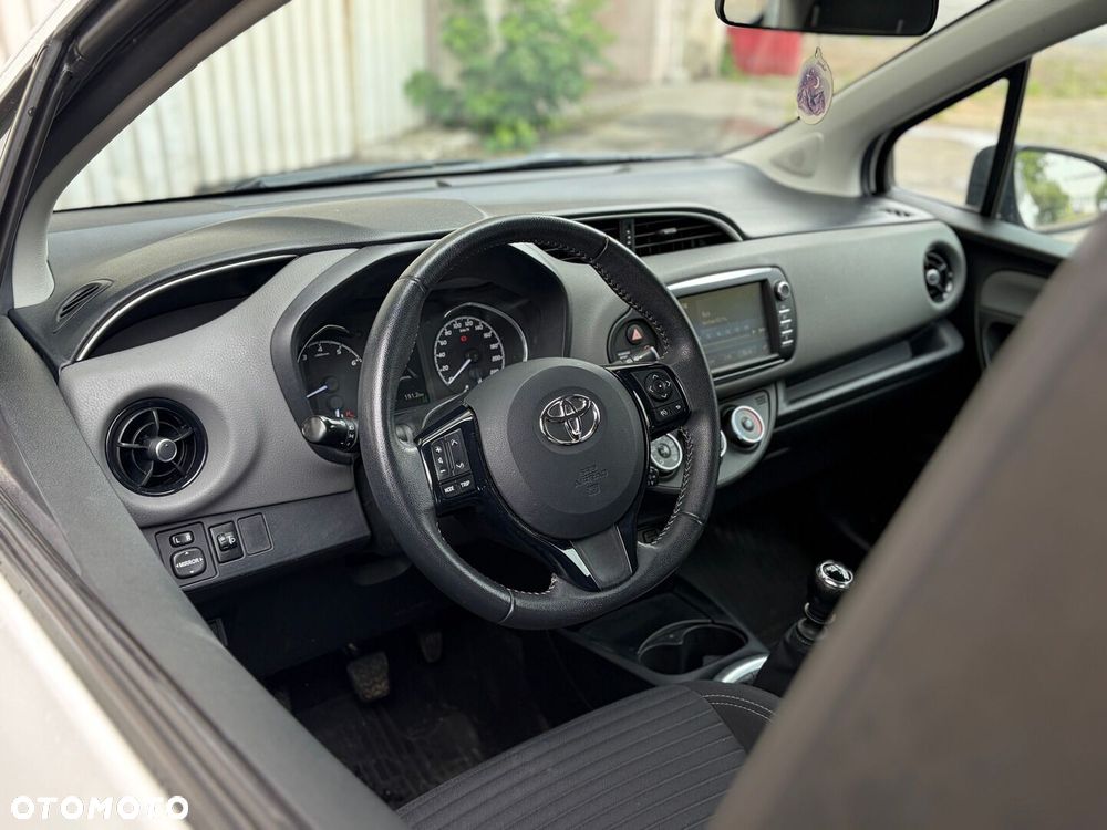 Toyota Yaris - 18