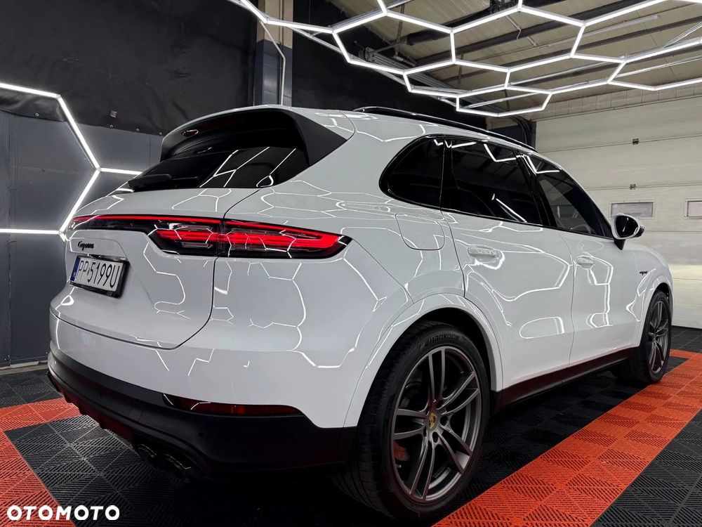 Porsche Cayenne E-Hybrid Platinum Edition - 10