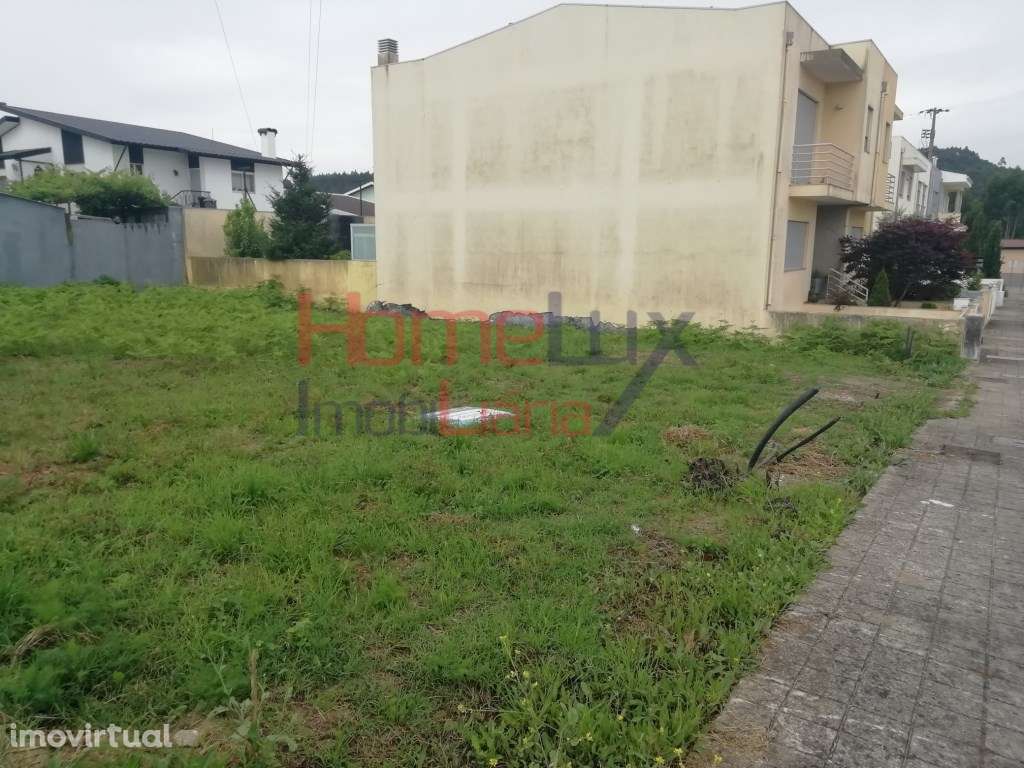 Terreno 3 frentes junto à Nacional 14 Muro Trofa - Grande imagem: 2/6