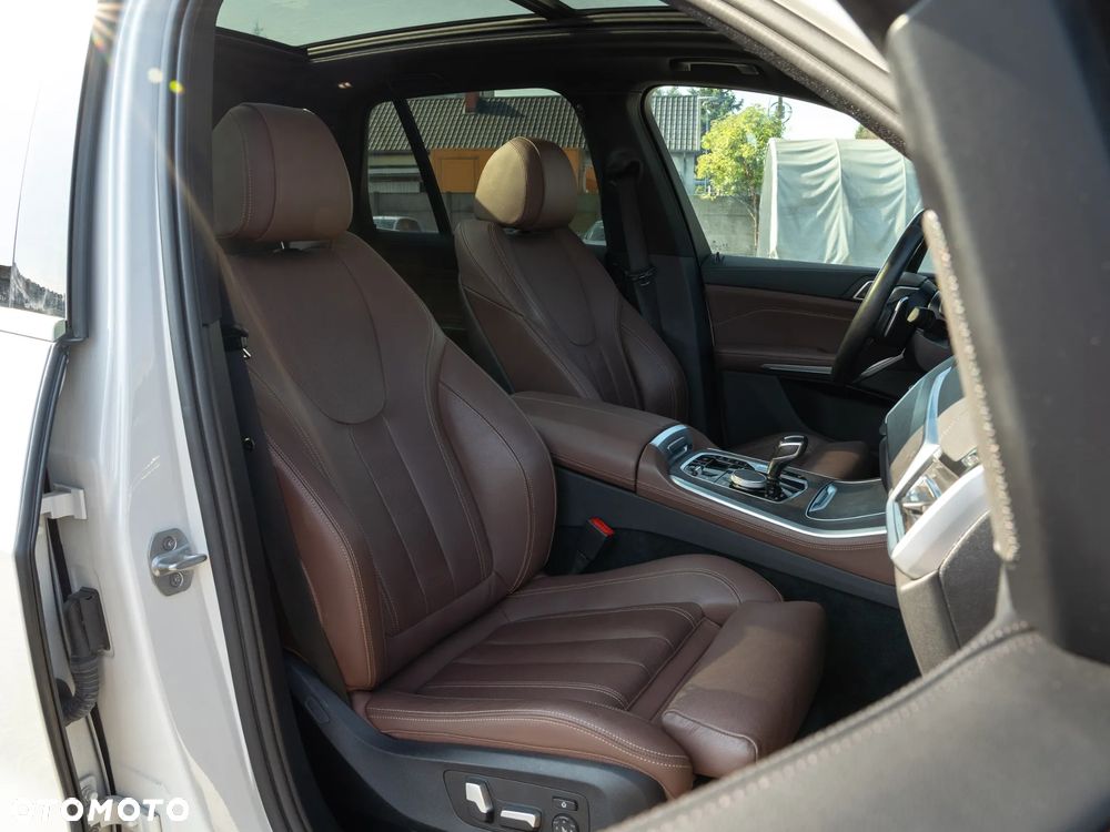 BMW X5 xDrive45e - 16