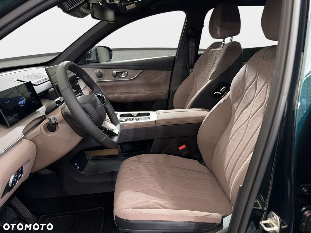 Chery Tiggo 8 - 13