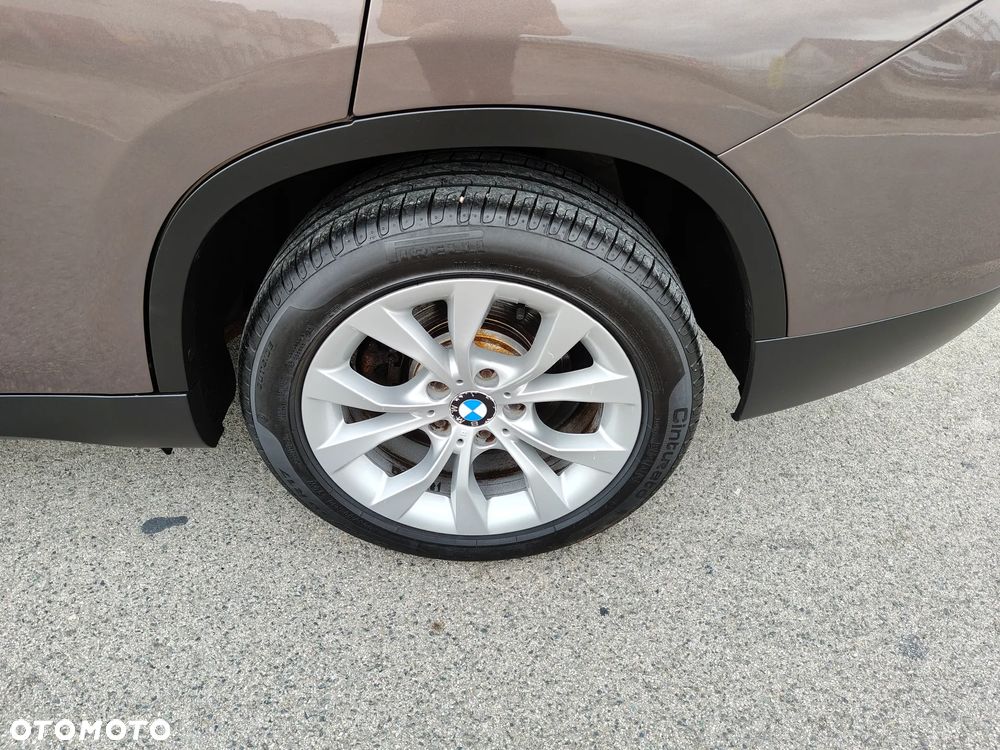 BMW X1 sDrive18d - 10