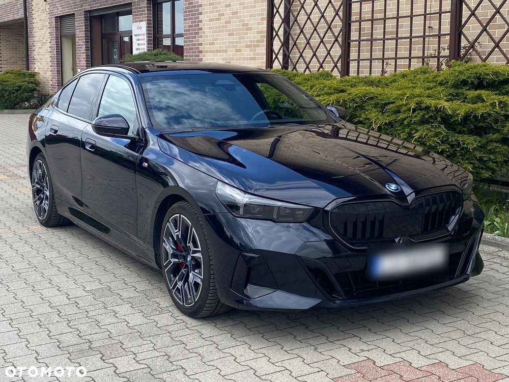 BMW Seria 5 550e xDrive PHEV M Sport - 8