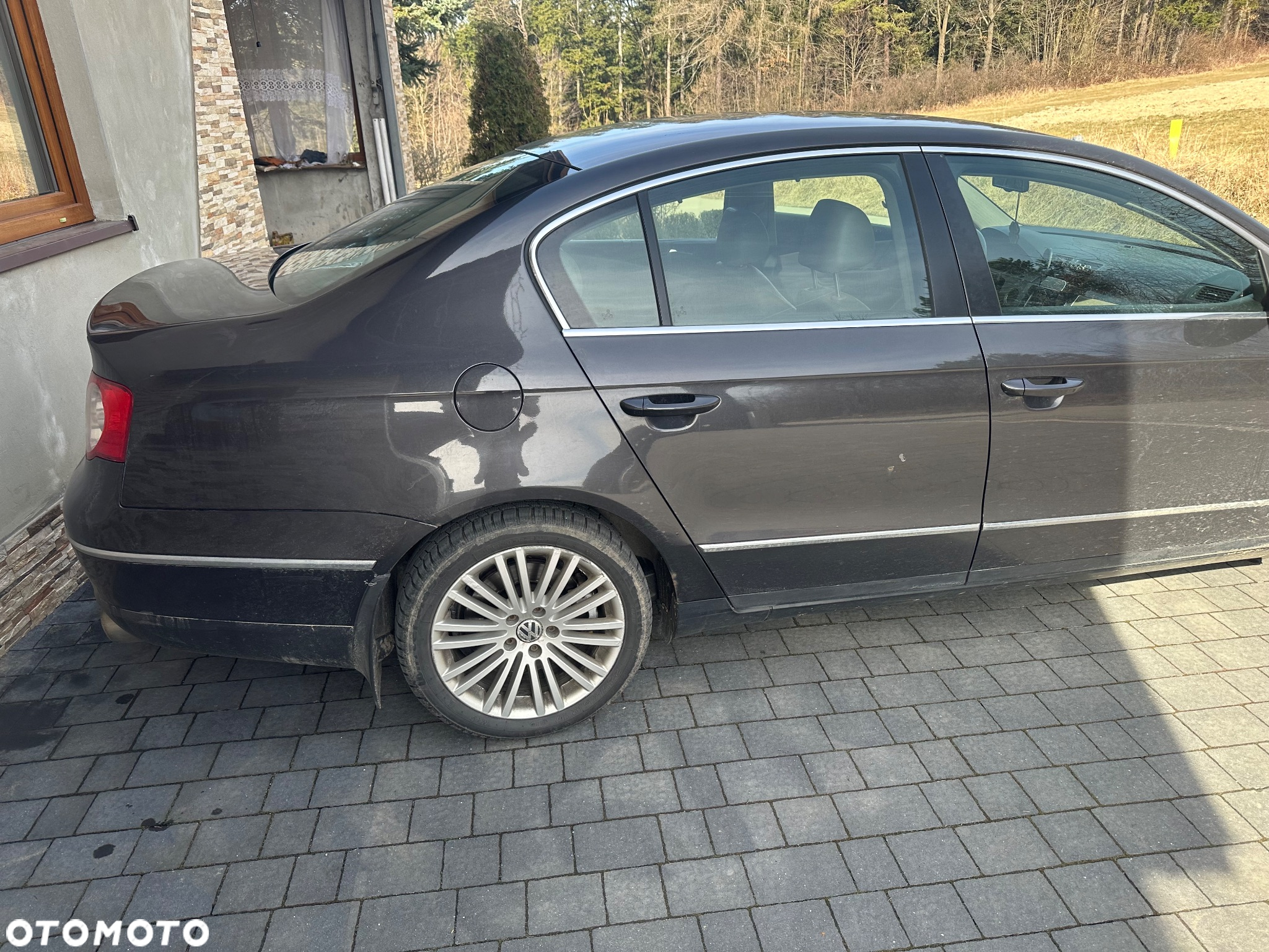 Volkswagen Passat - 4