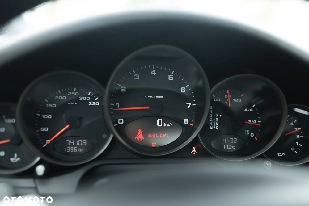 Porsche 911 Carrera Tiptronic S - 26