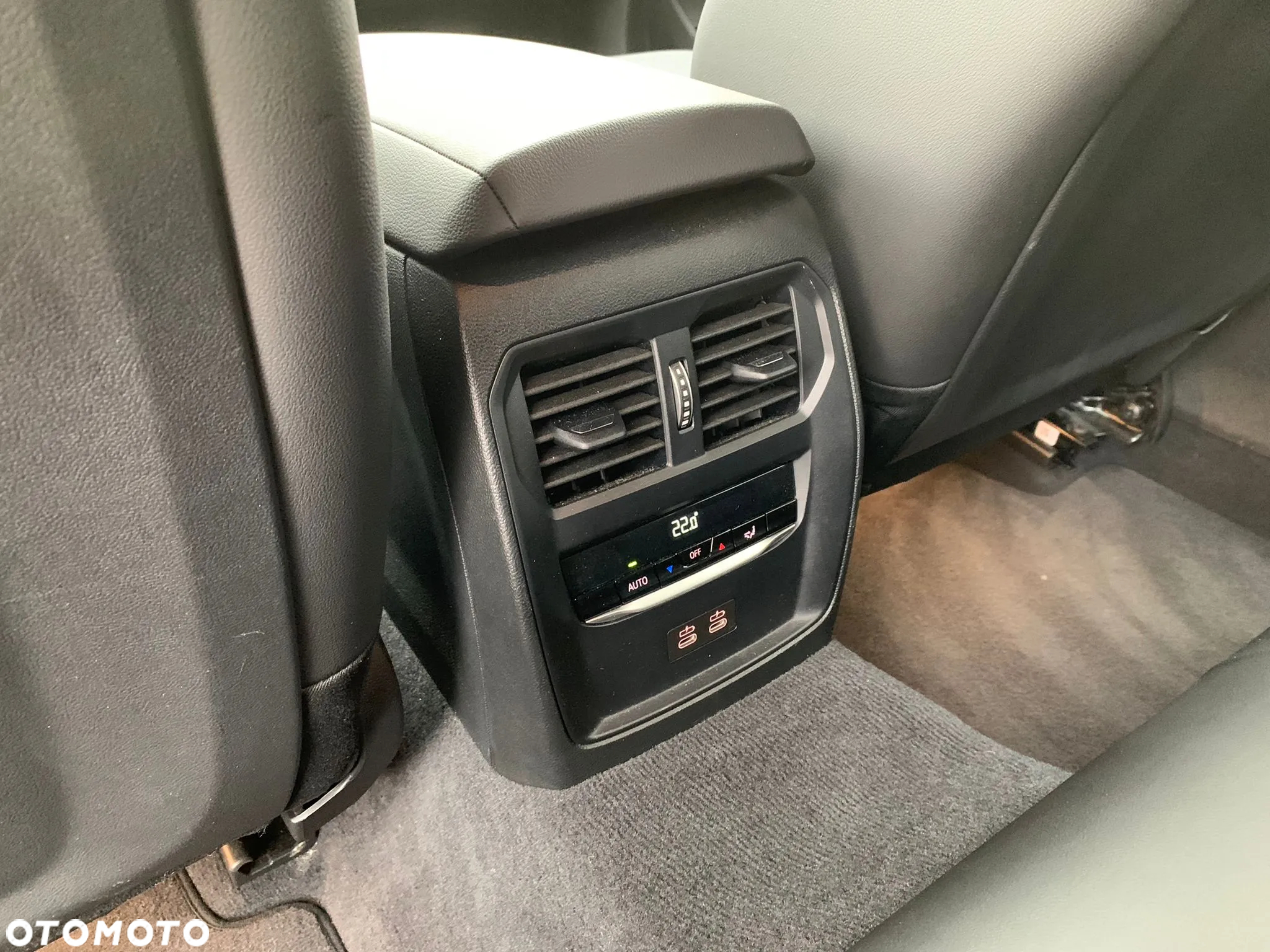 BMW Seria 3 330i M Sport - 18
