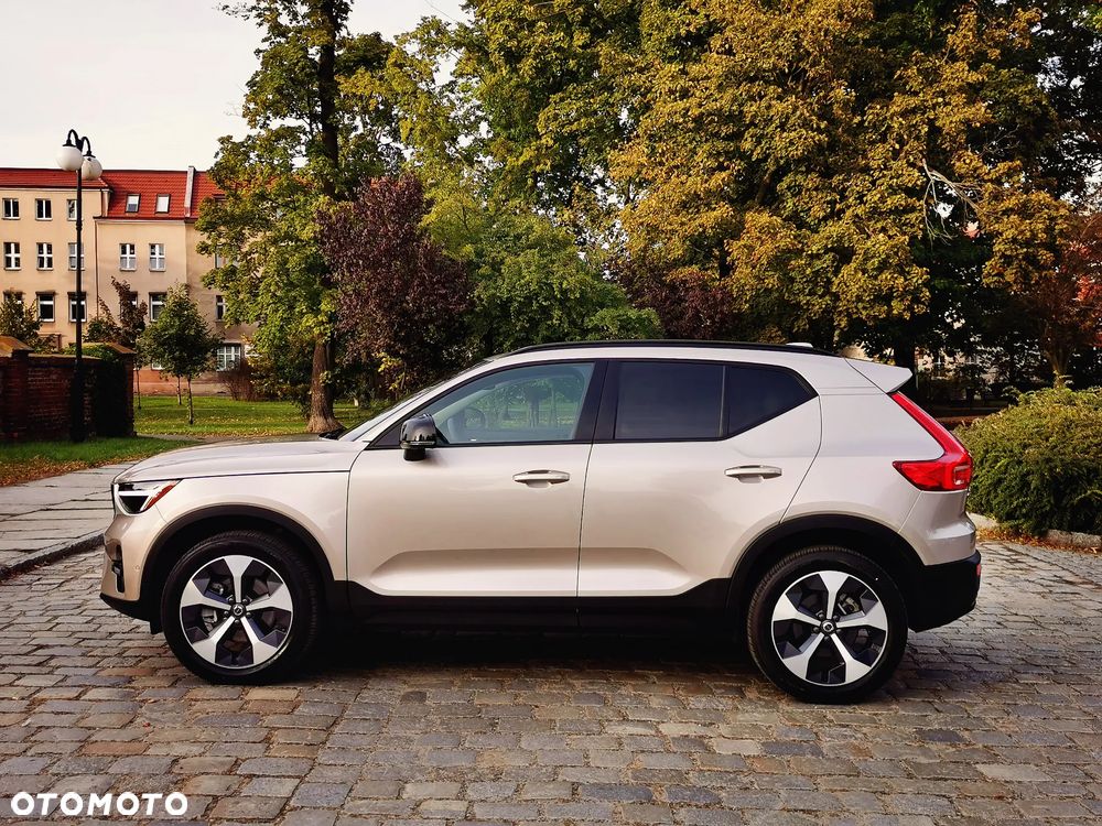 Volvo XC 40 B5 AWD Ultimate Dark - 5