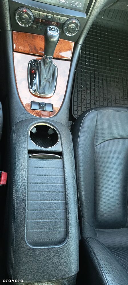 Mercedes-Benz CLK - 16