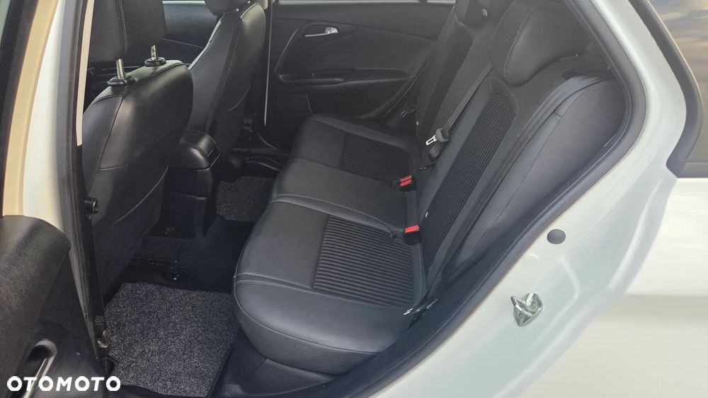 Fiat Tipo 1.4 T-Jet S-Design - 23
