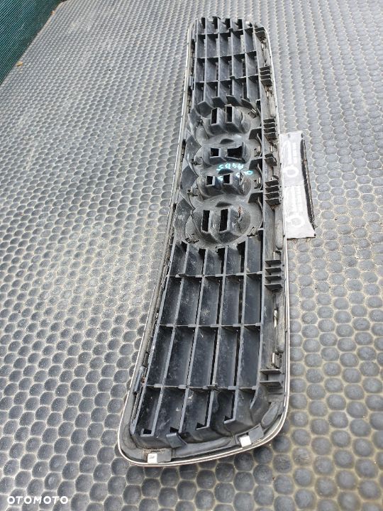 Atrapa Atrapka Gril 8D0853651E 8D0853651J Maski Ramka Chrom Znaczek AUDI A4 B5 - 11