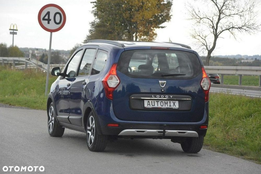 Dacia Lodgy SCe 100 Stepway - 7