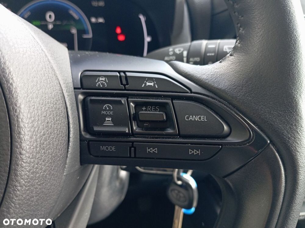 Toyota Yaris Hybrid 1.5 Style - 17