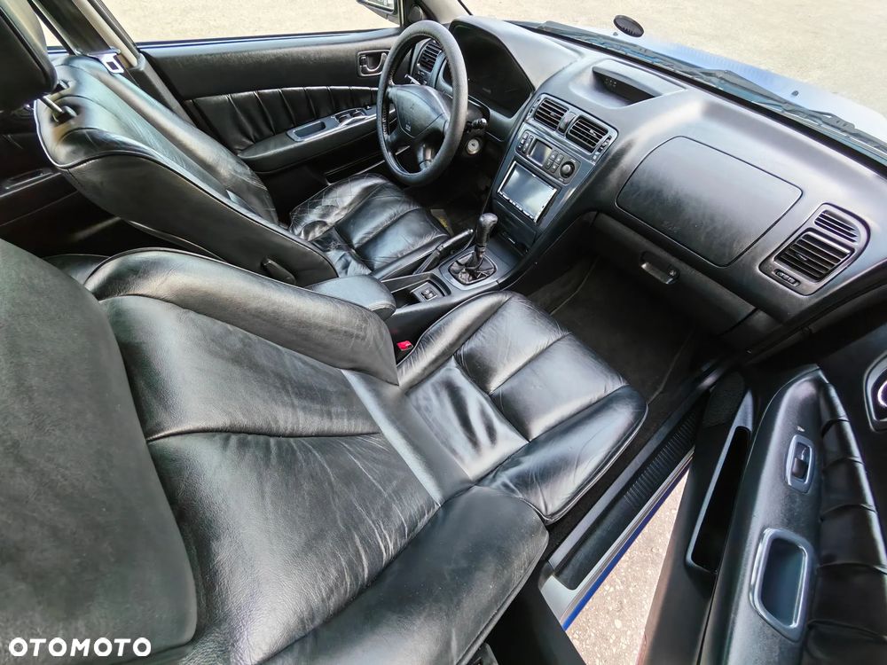 Mitsubishi Galant - 9