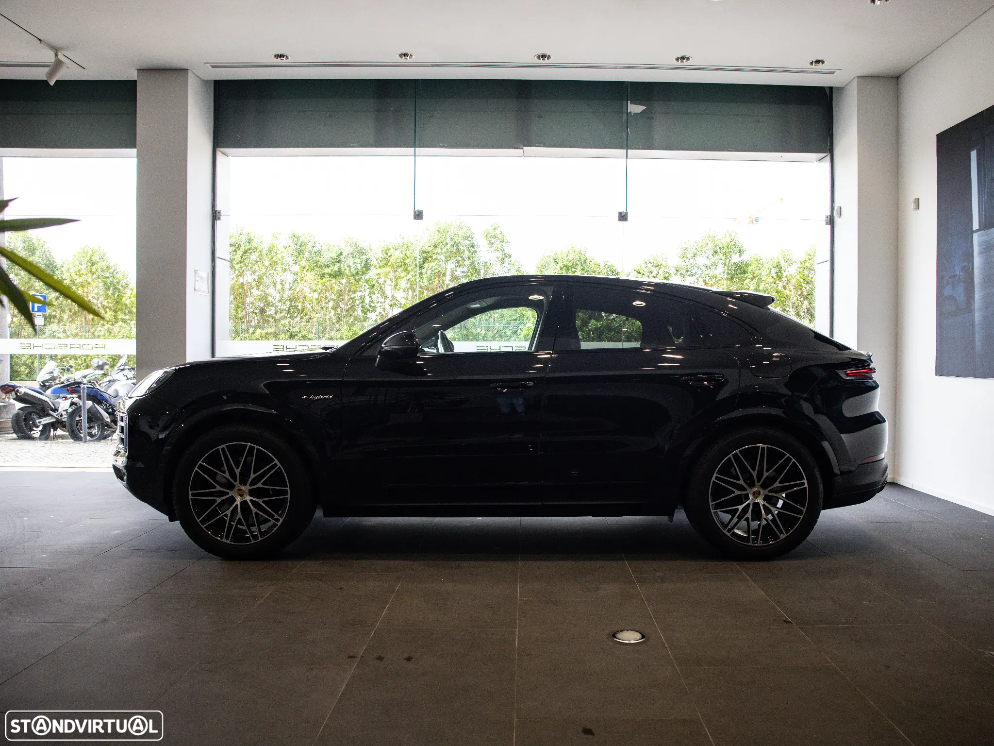 Porsche Cayenne Coupé E-Hybrid - 2