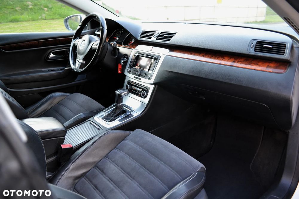 Volkswagen Passat CC 2.0 TDI DSG Exclusive - 10