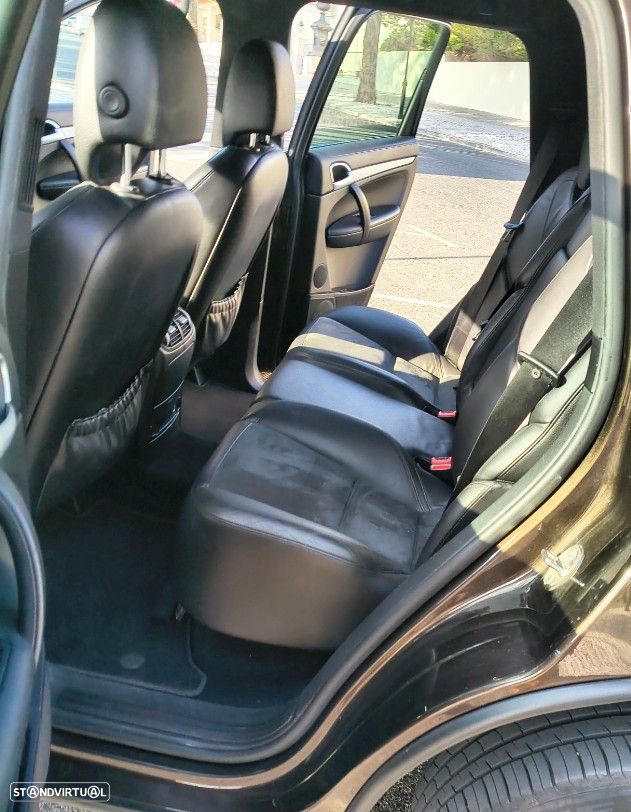 Porsche Cayenne Tiptronic S - 7