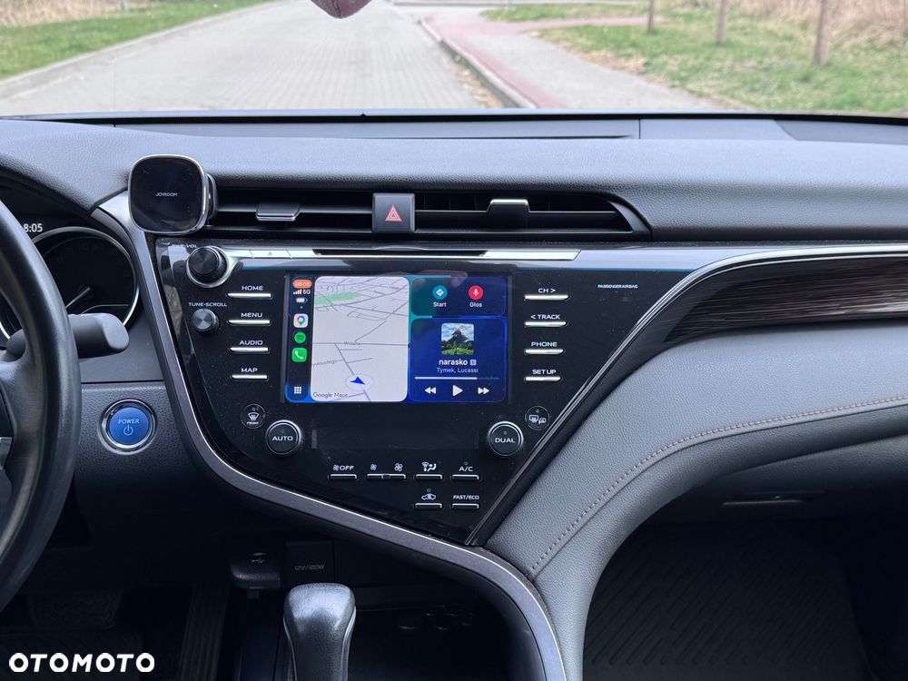 Toyota Camry 2.5 Hybrid Comfort CVT - 12