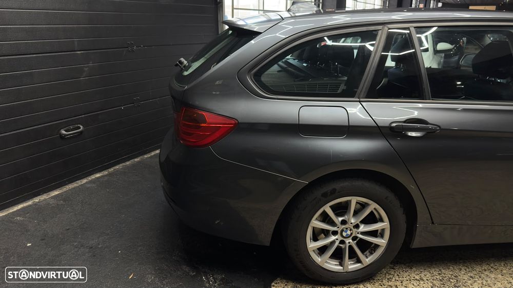 BMW 318 d Line Sport - 12
