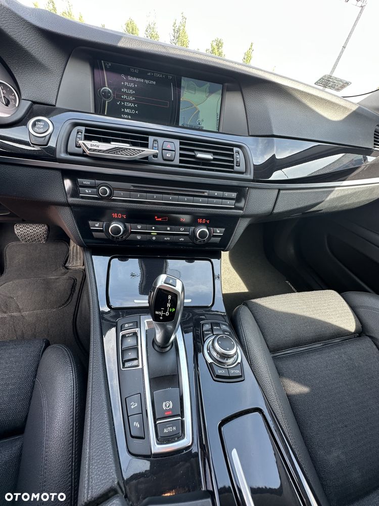 BMW Seria 5 520d - 5