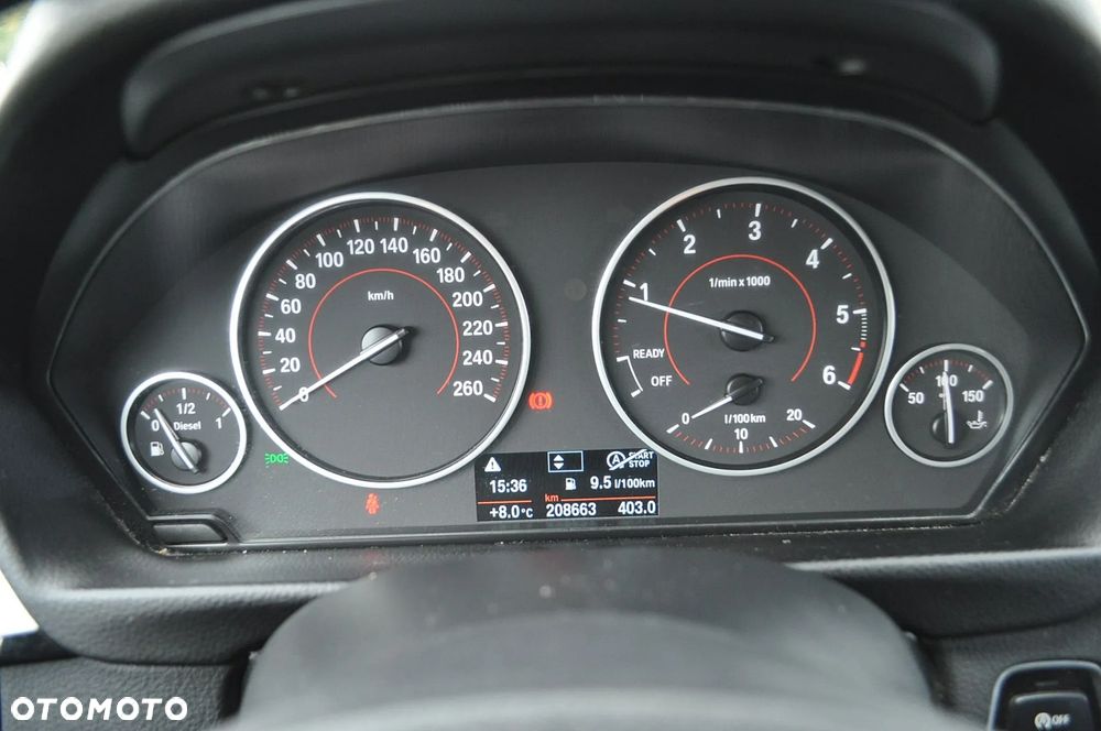 BMW Seria 3 318d Sport Line - 35