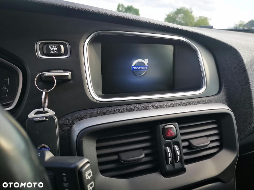 Volvo V40 D2 Momentum - 15
