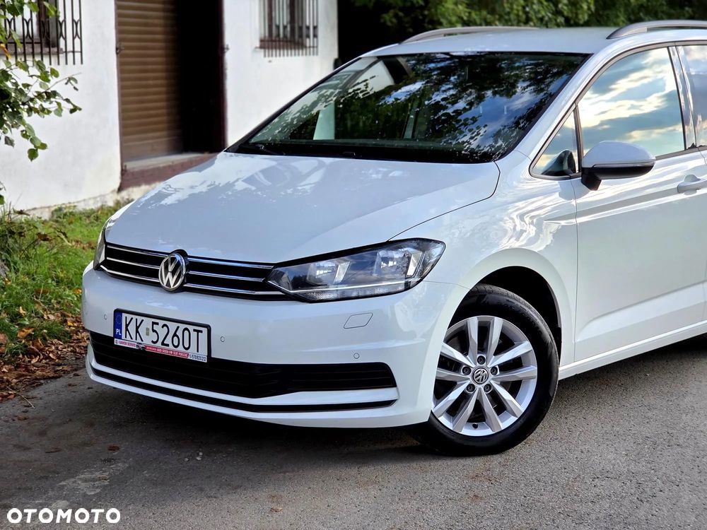 Volkswagen Touran 2.0 TDI BMT Comfortline - 23