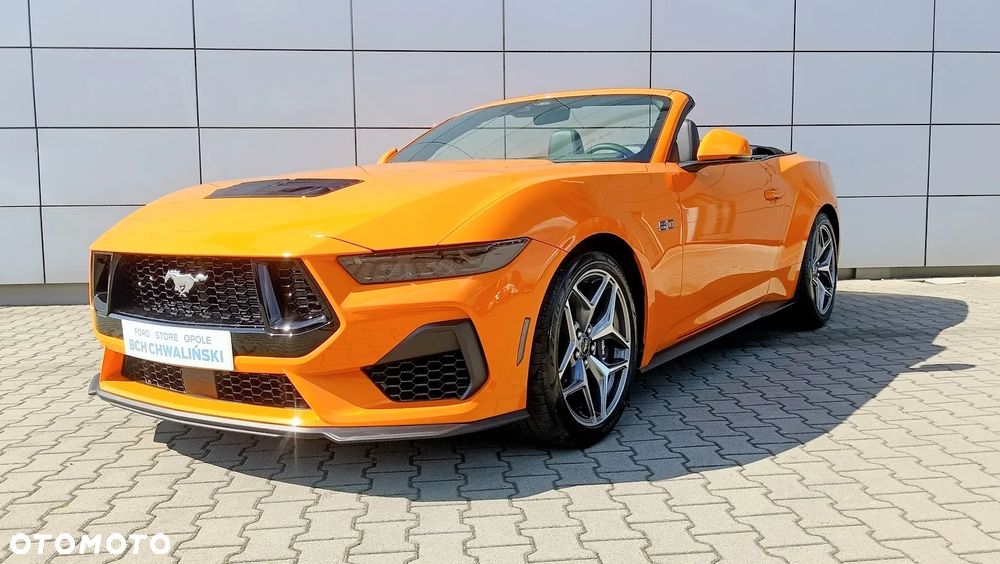 Ford Mustang - 34